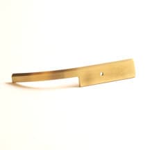 Manesty F/Frame Front Scrape Off Plate | 37075